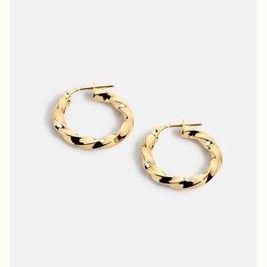 Elegant 18k Gold Twisted Hoop Earrings